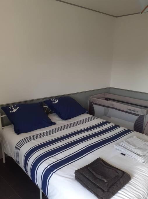 Super Logement En Plein Coeur De La Ville , Chez Tify Brienne-le-Chateau Luaran gambar